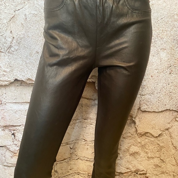 Danier Leather Front-Fabric Back Pants 🇨🇦 - Picture 3 of 9